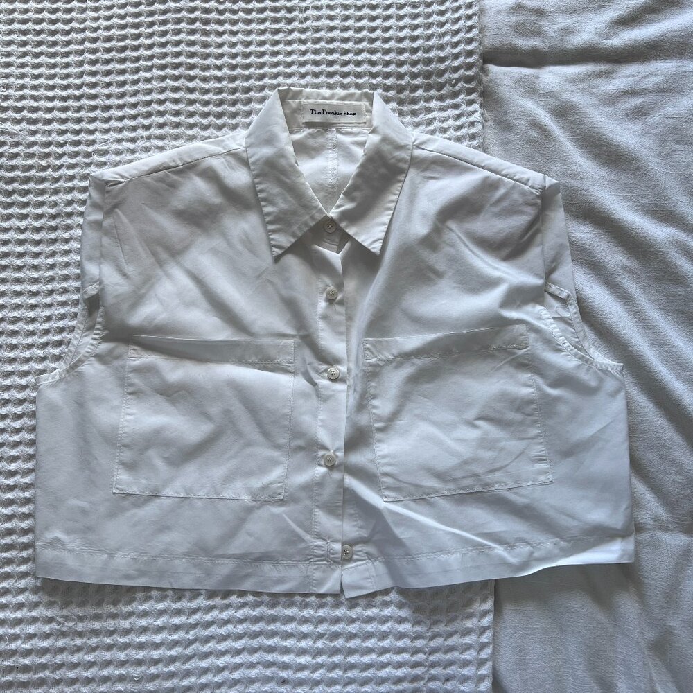 The Frankie Shop Ultra Cropped Sleeveless Button Down Shirt
